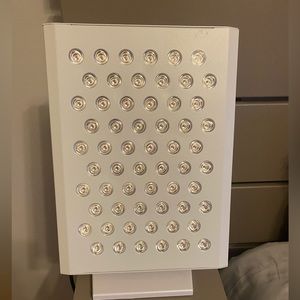 Mito 300 Pro Red Light